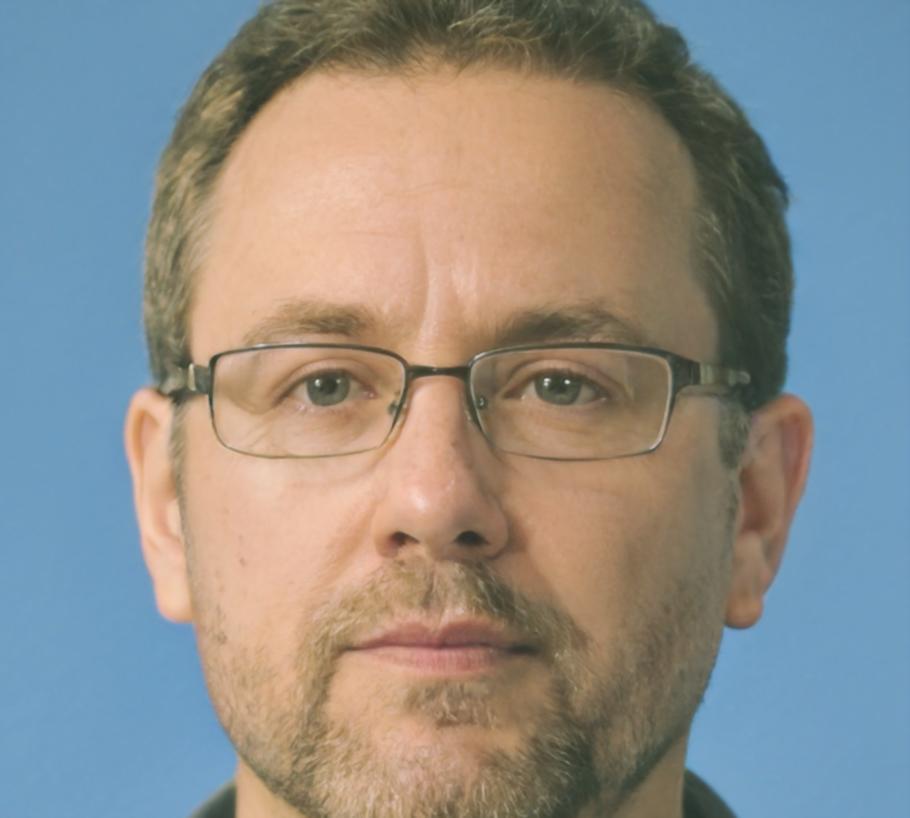 Portrait de Marc Dubois, Expert en Pédagogie Financière